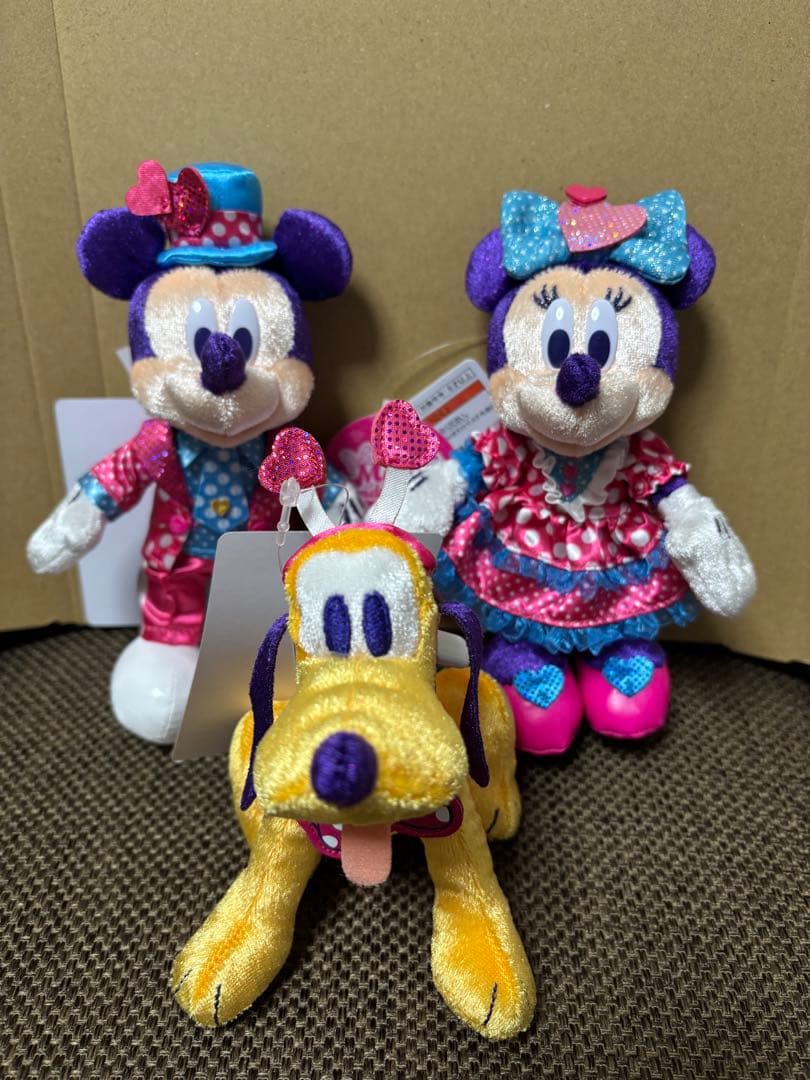 ディズニー　ファンダーランド ぬいぐるみバッジ ミッキー ミニー プルート　限定