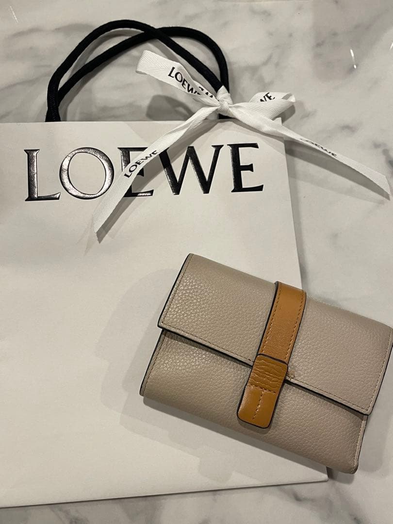 ロエベ　財布　バーティカルウォレット　スモール