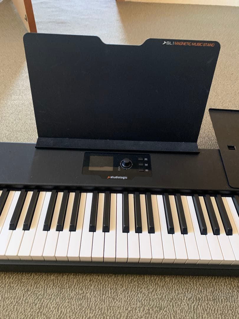 studiologic 88キー MIDIキーボード3本ペダル、譜面、PC台付き