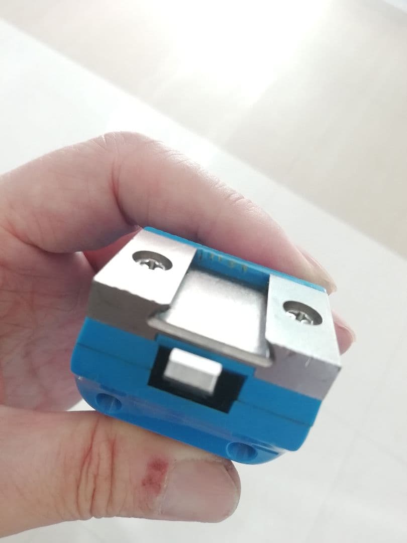 スピーディクバリカン　赤と青　2個セット　替刃　ブルーム　バリカン　クリッパー