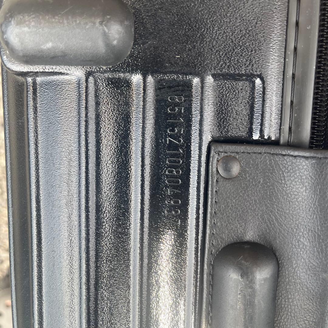 リモワ　サルサ　キャリーケース　３３L　機内持ち込み可　ブラック　85152