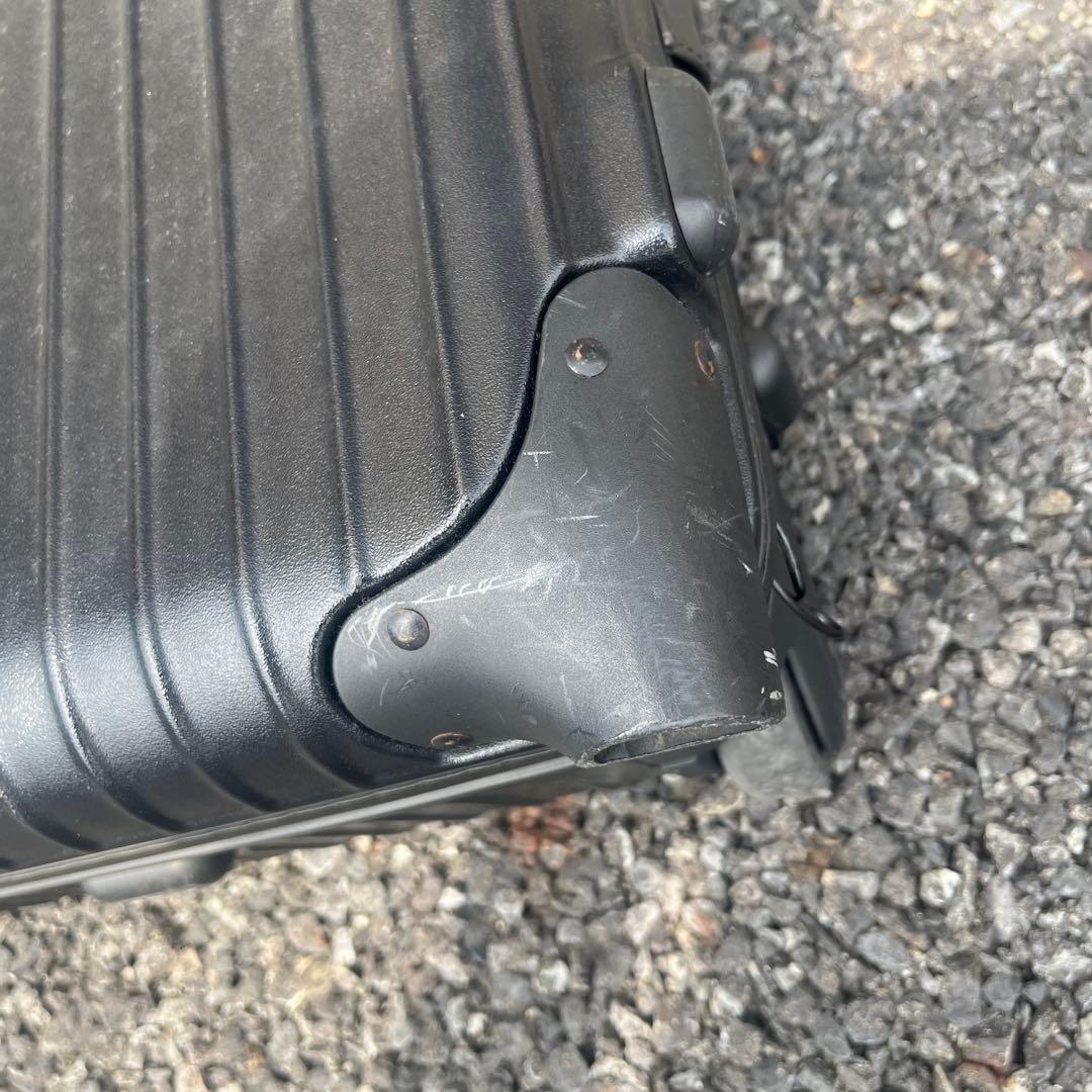 リモワ　サルサ　キャリーケース　３３L　機内持ち込み可　ブラック　85152