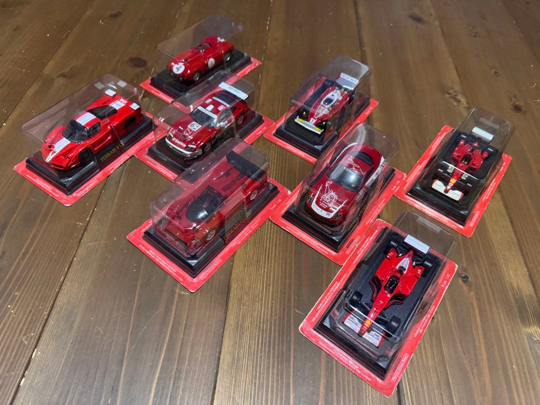 Ferrari F2001等々 1:43ミニカー8台セット