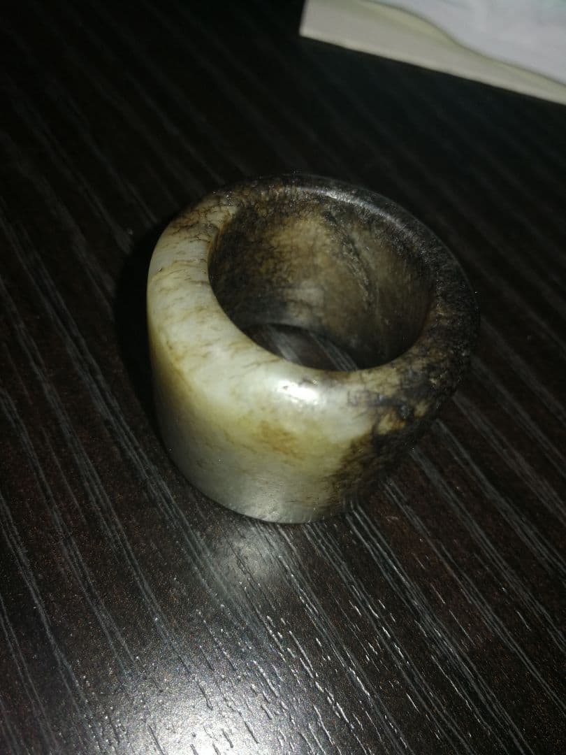 玉の指輪　骨董品