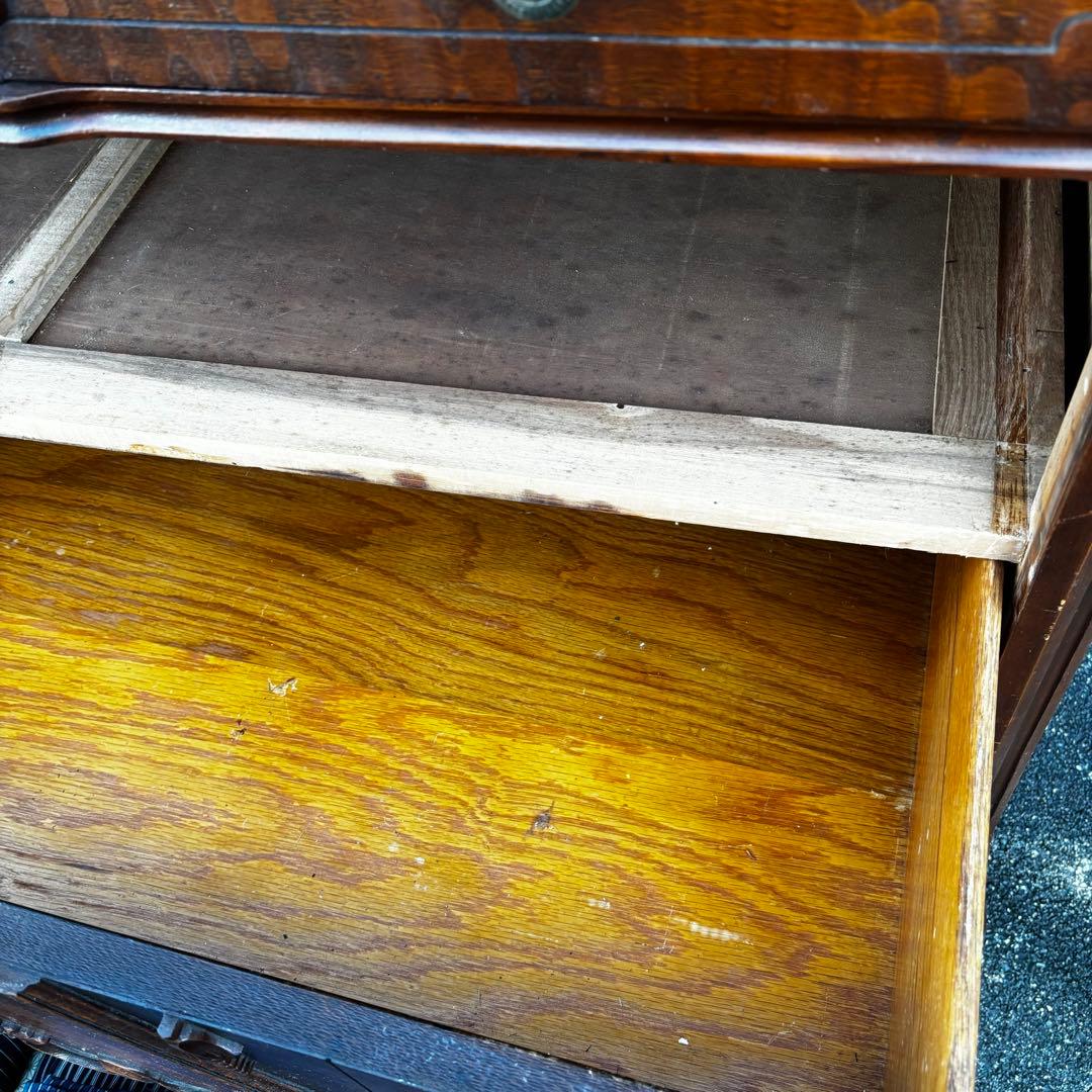 アンティーク　キャビネット　ドレッサー　ミラーバックサイドボード