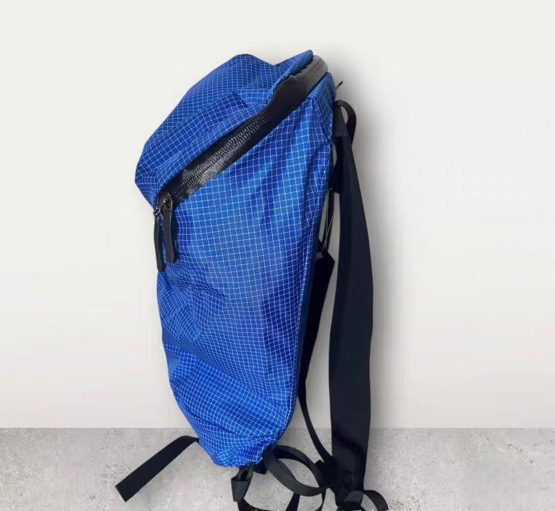 未使用ARC'TERYX ブルー チェック柄 リュック