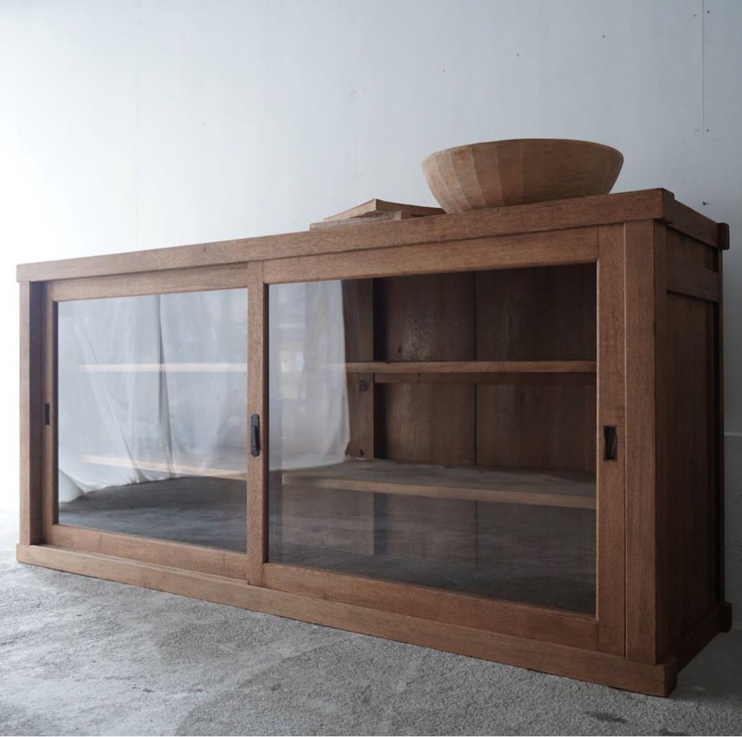 カウンターガラスケース