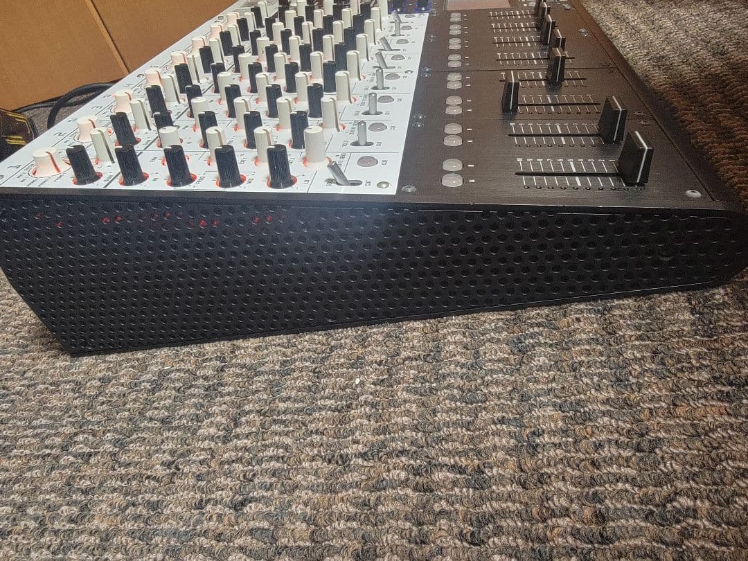 KORG ZERO8　デジタルミキサー