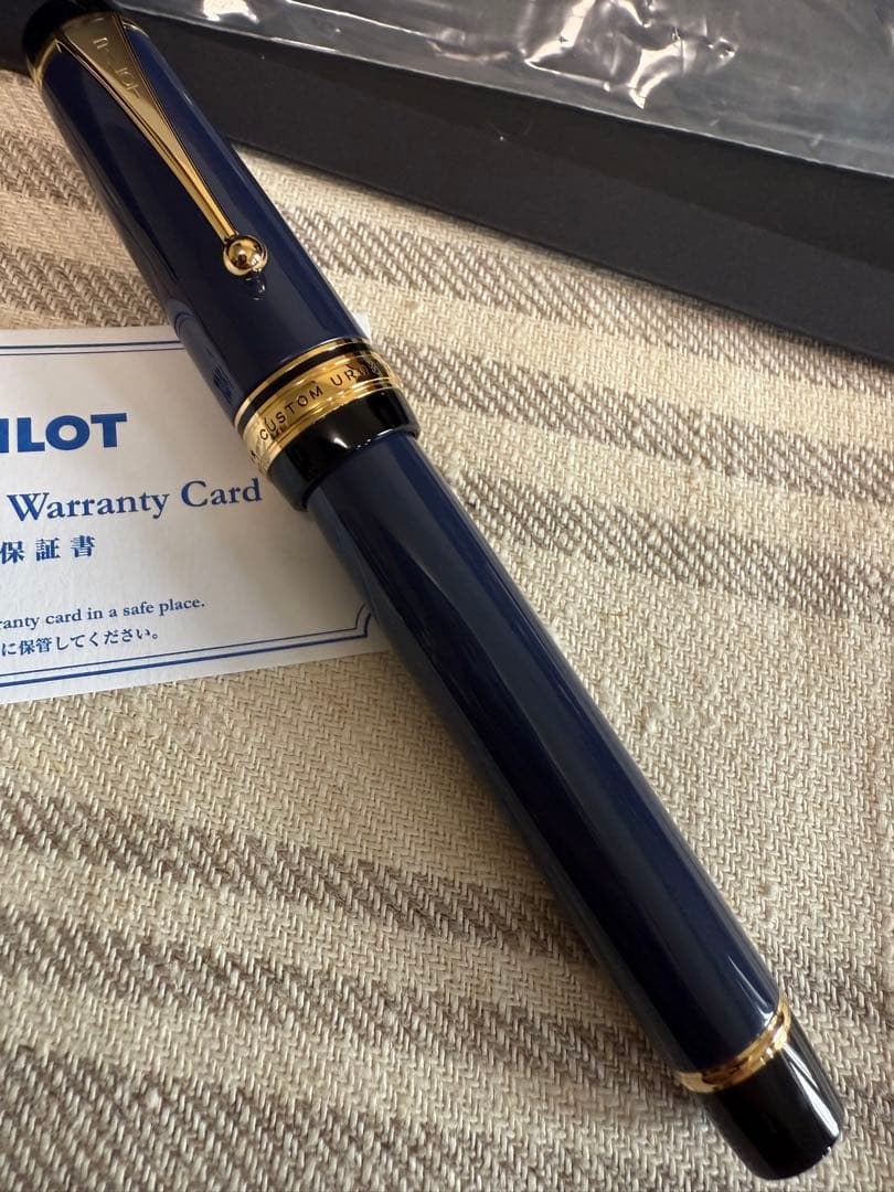 パイロット万年筆、漆、カスタム紺青、30サイズペン先 万年筆 ペン先はM