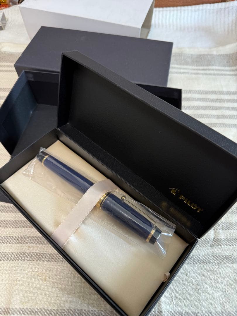 パイロット万年筆、漆、カスタム紺青、30サイズペン先 万年筆 ペン先はM