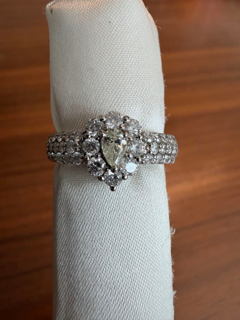 ベリテ　ダイヤ 1.00ct pt900リング