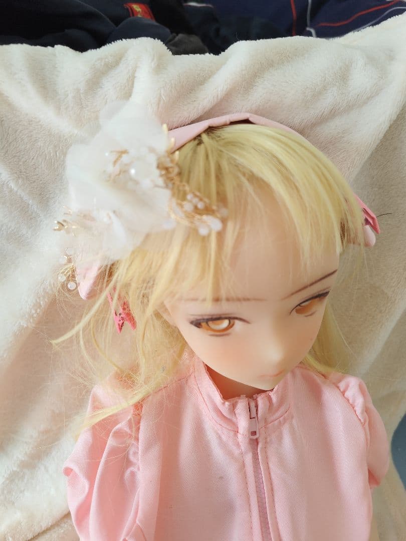 シリコンドール、花のヘアアクセサリーとローション1個お付けします。