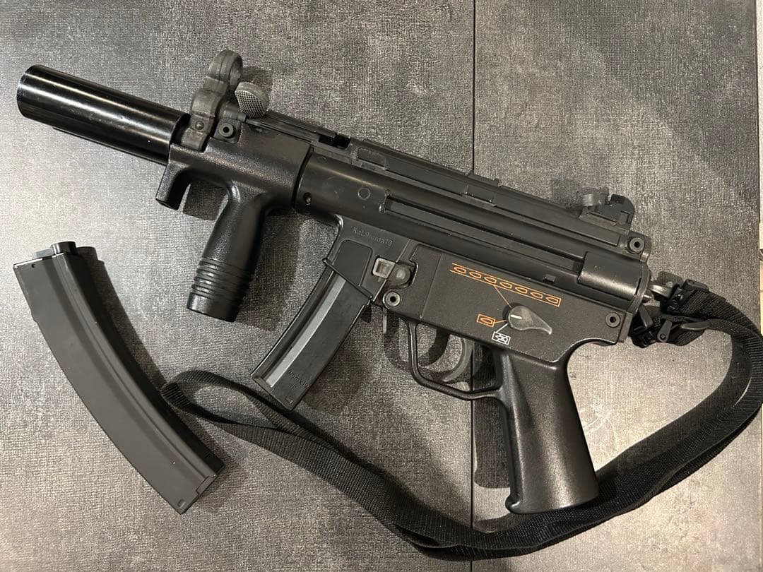 【マガジン・スリング付】 MP5K A4 サプレッサーカスタム　東京マルイ