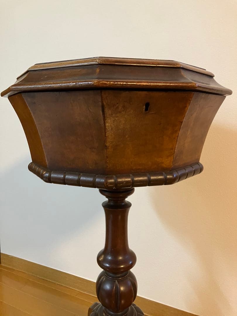 木製八角形サイドテーブル　アンティーク　イギリス