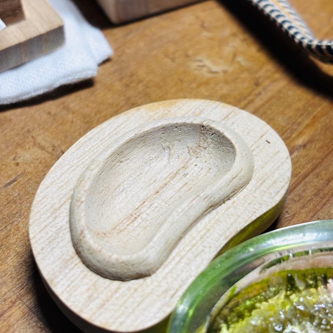 硝子　朝露香合　加州　漆芸　松葉　共箱　茶道具　香道具　鈴木松栄　西村松逸師