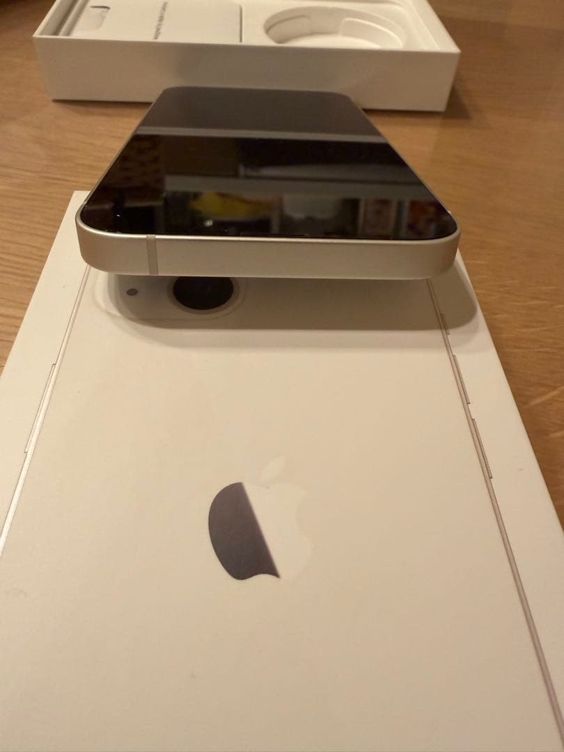 B*6様 Apple iPhone 13 スターライト