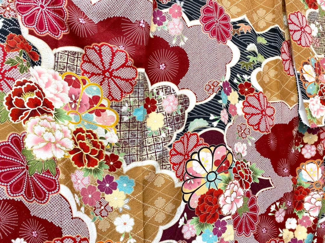 ⭐︎K0831 美品 正絹 振袖 レンタル店放出品 ガード加工 古典柄 11号