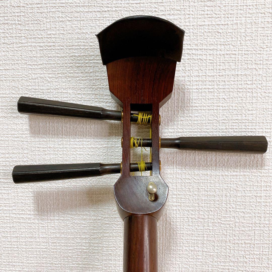 三味線本体 太棹 【ハードケース付き 付属品多数】