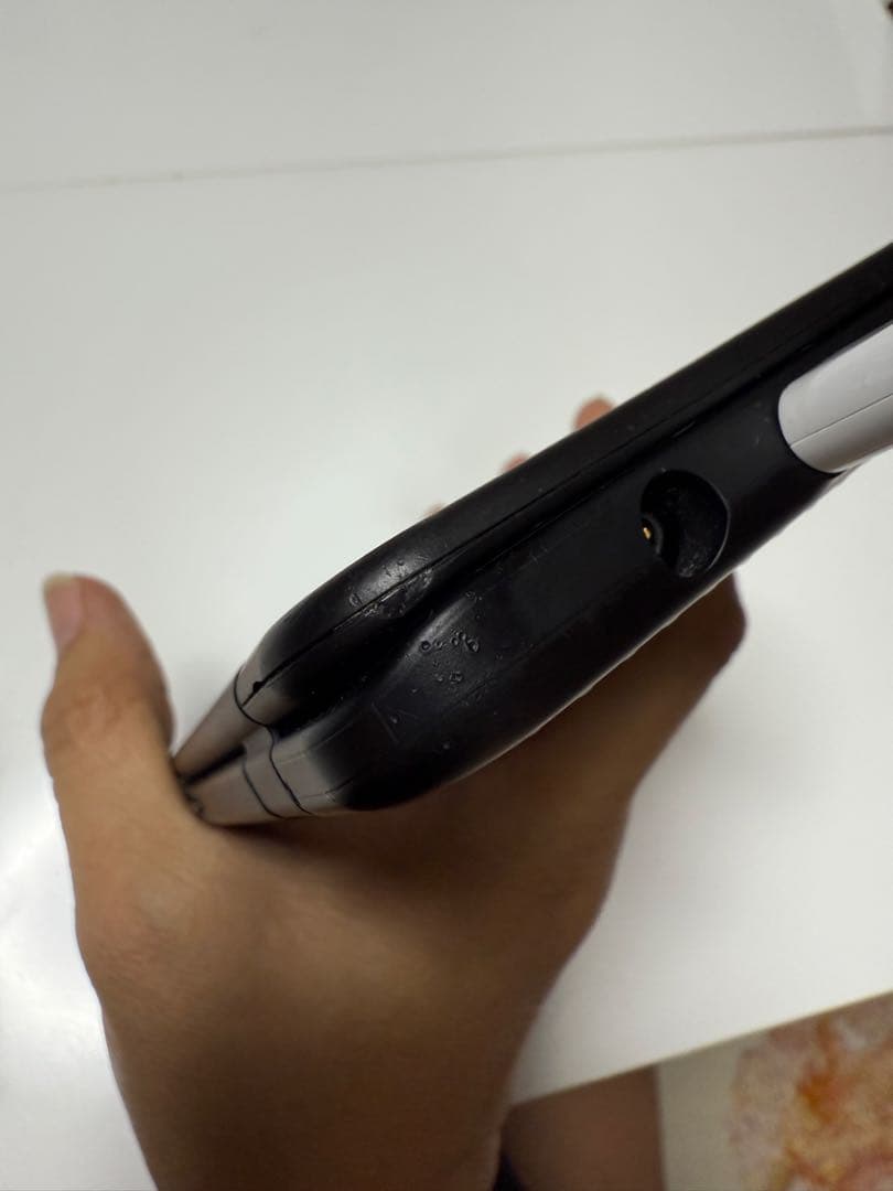 携帯電話本体 LG smartphone