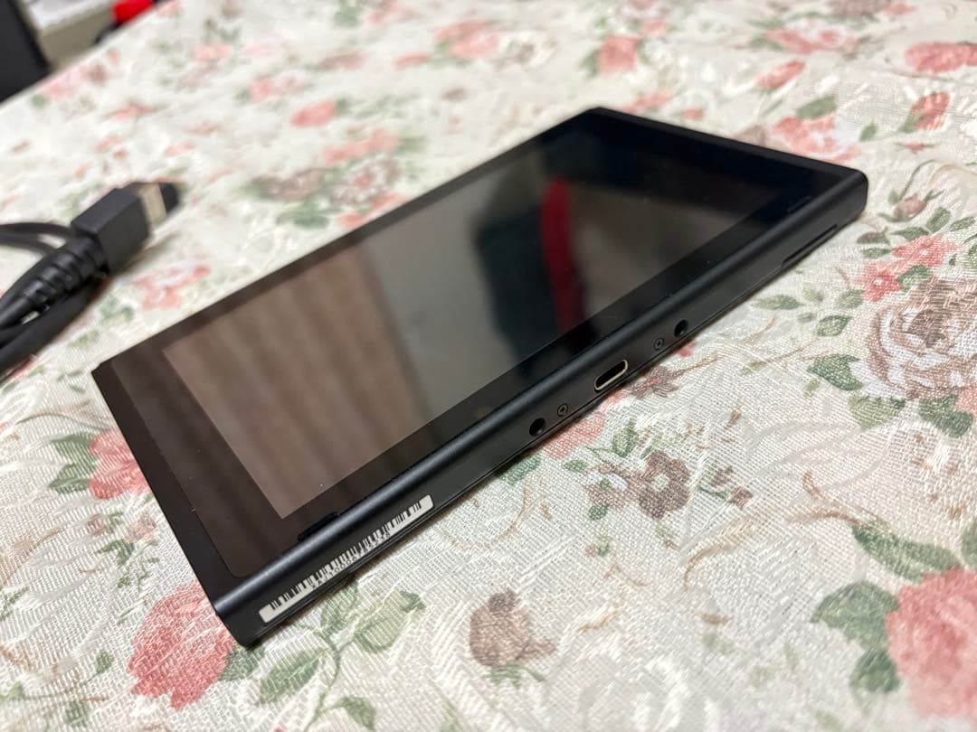 任天堂Switch Joy-Con(L) ネオンブルー/(R) ネオンレッド