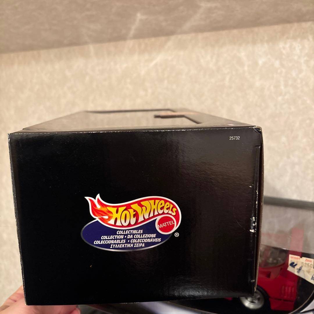 Hot Wheels 1/18 Ferrari Testarossaテスタロッサ