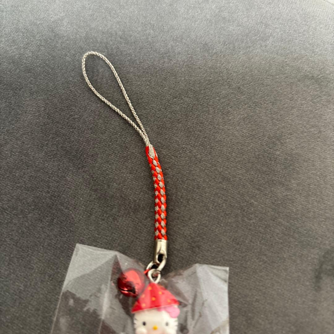 博多あまおうキティ 根付け ご当地キティ レアデザイン 苺 いちご