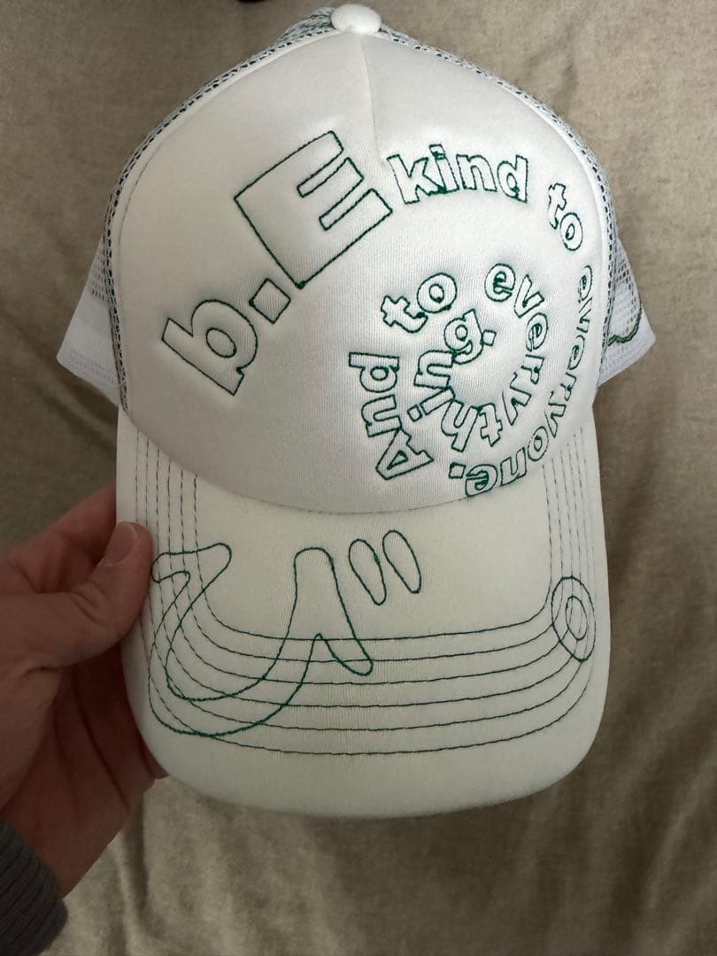 B.Eautiful キャップ