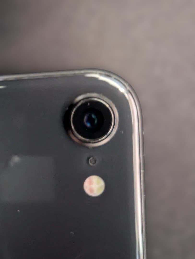 iPhone SE 第2世代 64GB 黒 SIMフリー バッテリー83% 美品