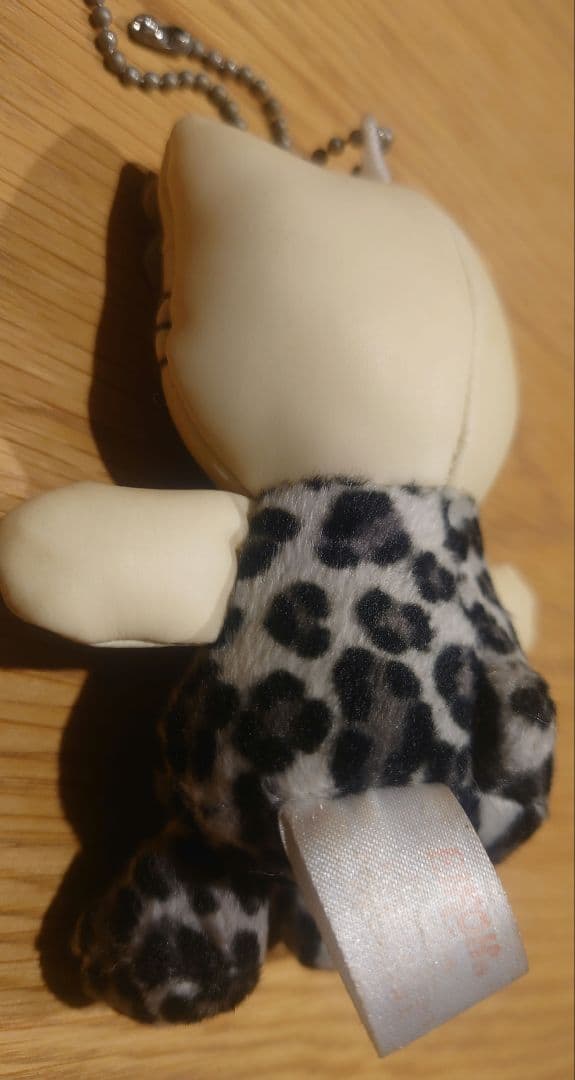 ハローキティ ヒョウ柄マスコット 2個セット