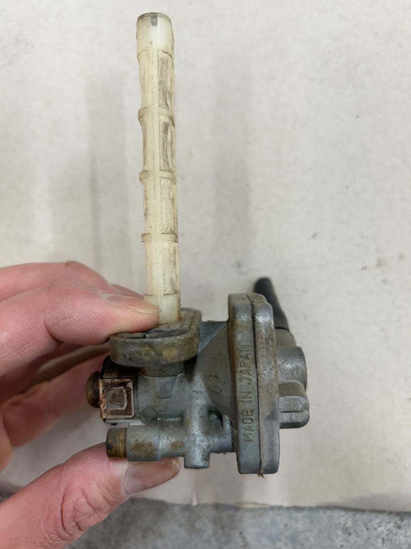 GSX400Eザリ用純正ガソリンコック(^^)250ザリも共通！廃盤品(^^)