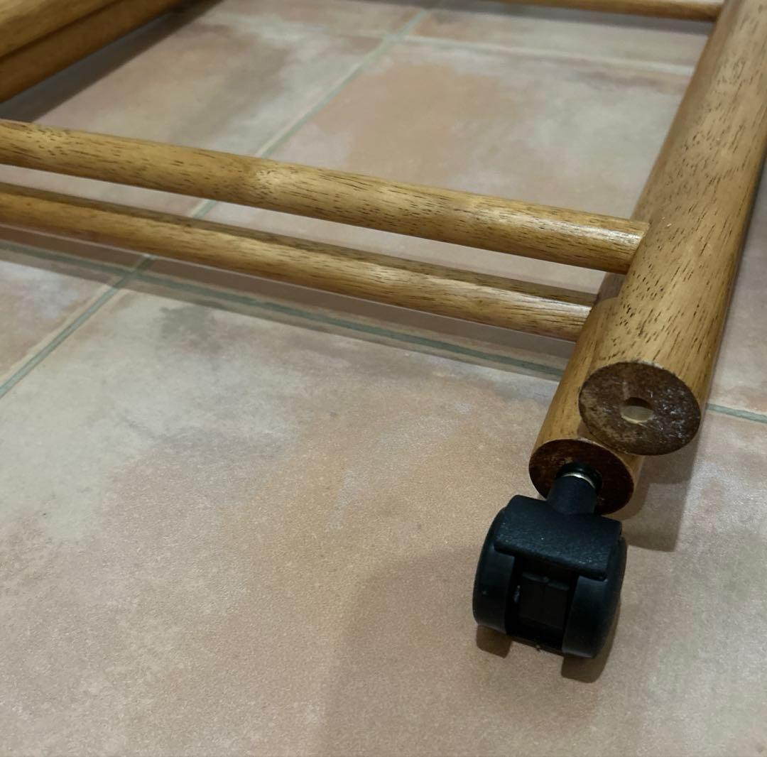 【manikoさま専用】北欧デザイン 木製　サイドテーブル キャスター③付き