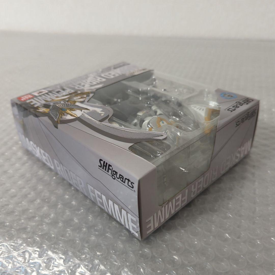 【希少・未開封品】S.H.フィギュアーツ 仮面ライダーファム 龍騎 フィギュア