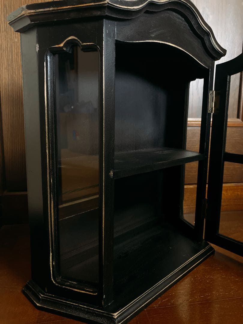 I*z様 サリュガラスキャビネット　ブラックアンティーク　コレクションケース　ハ
