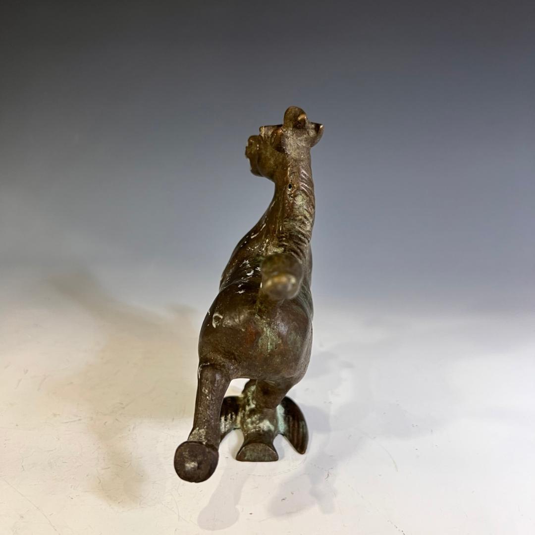 中国骨董　銅器　銅奔馬　馬踏飛燕　馬、飛燕を踏む