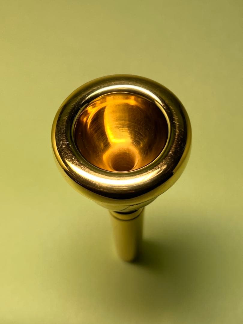 ジェローム・カレ　トロンボーンマウスピース　１２ＪＴマグナム　細管用　金メッキ