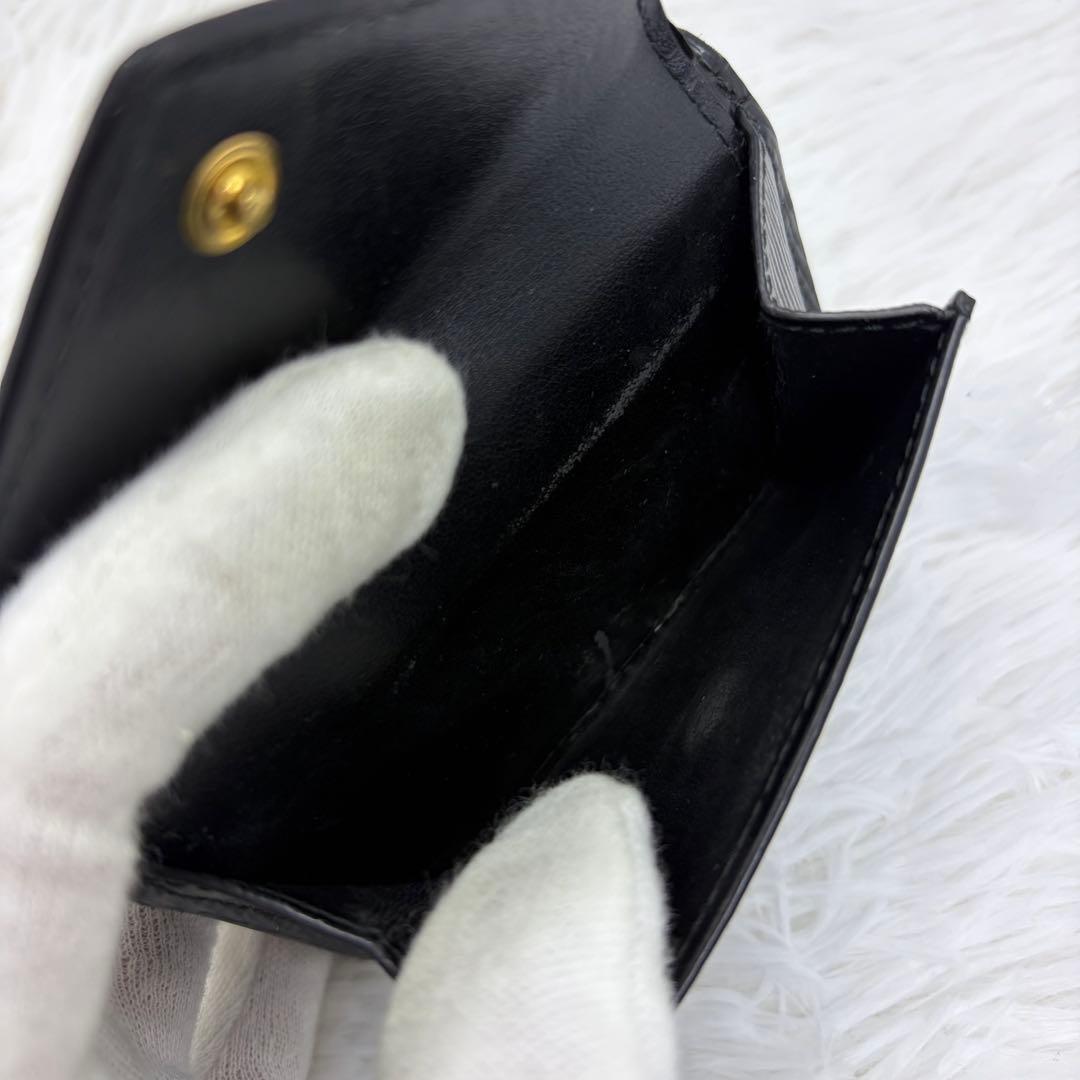 RFID搭載/美品✨プラダ　三つ折り財布 サフィアーノ 三角ロゴ　レザー　黒