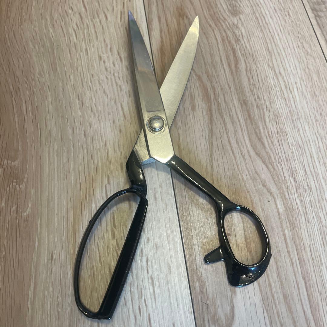 ステンレス製黒ハサミ　3丁セット