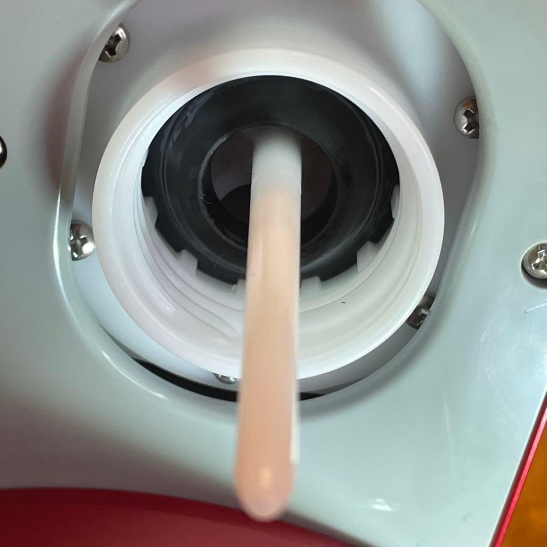 ソーダストリーム　ジェネシス(R ) 満タンガスシリンダー2本、専用ボトル付き