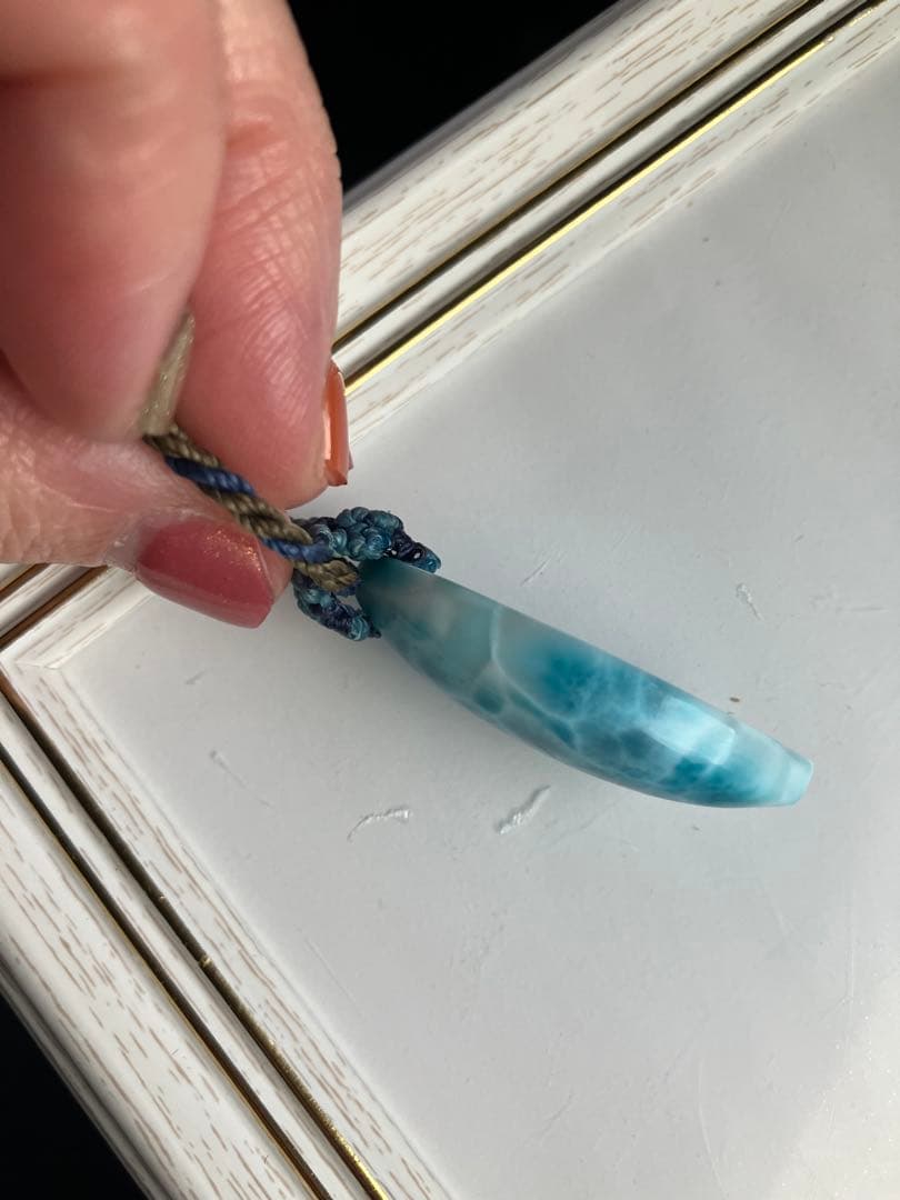 めちゃくちゃ濃い✨️ラリマー 葉型ペンダント マクラメ