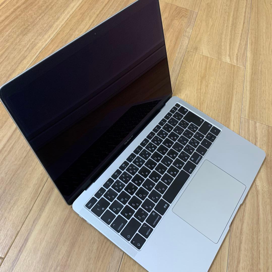 Macbook Air 2019 Intel Core i5 13インチ