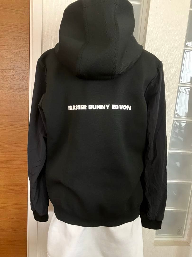 ⭐️美品⭐️マスターバニー　中綿切替　ジップアップ　パーカー　モックネック　黒