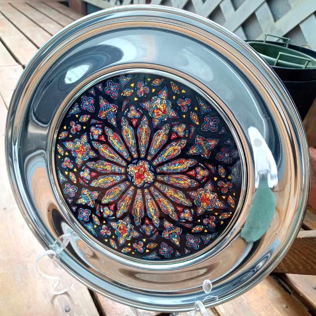 セント・ジョン・ザ・ディヴァイン大聖堂 ステンドグラス バラ窓グラスマスターズ社