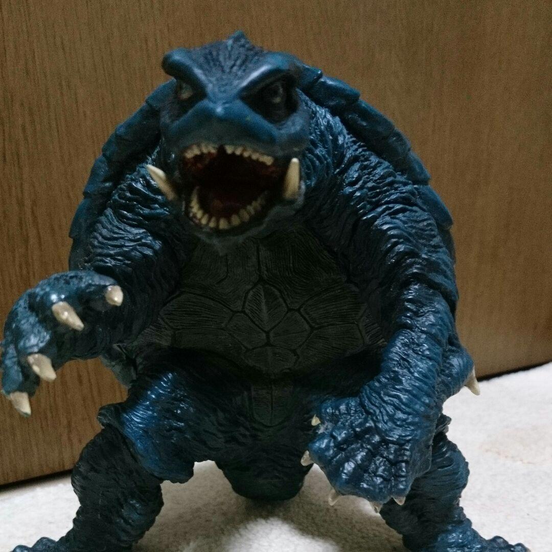 ガメラ フィギュア
