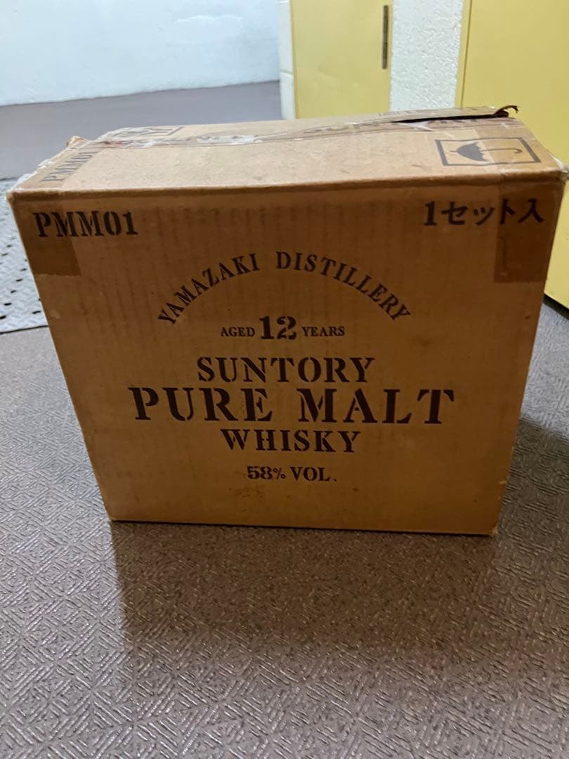 こ*う様 サントリー　ピュアモルトウイスキー ミニバレル12年 ギフトパッケージ