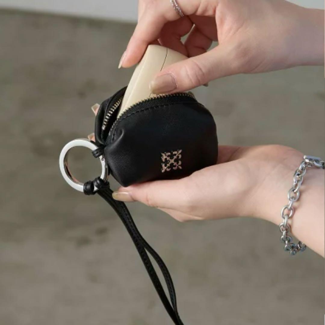 russet カラビナ付き レザーミニポーチ型チャーム