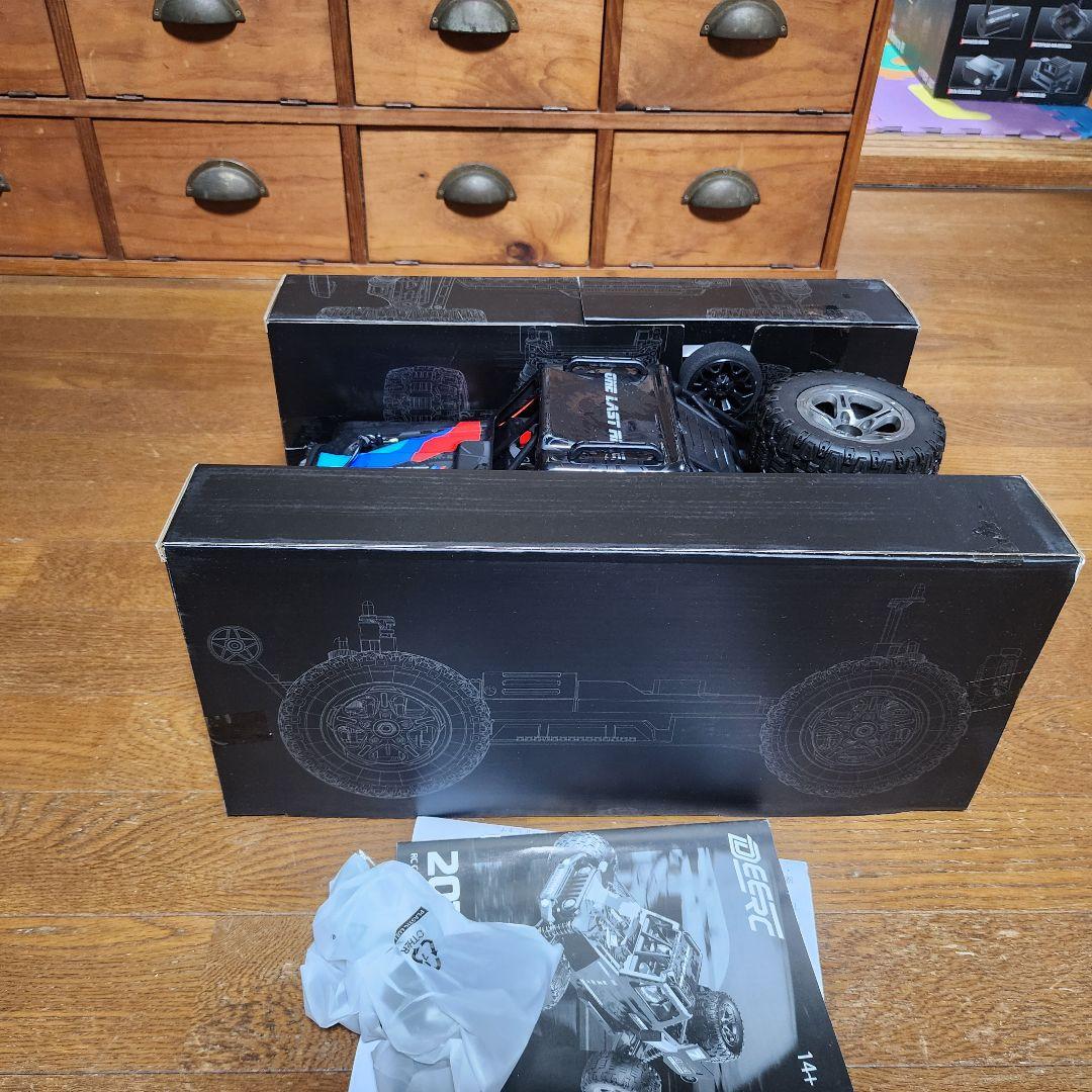 【1/10巨大】DEERC 207E 4WD ブラシレスRCカー