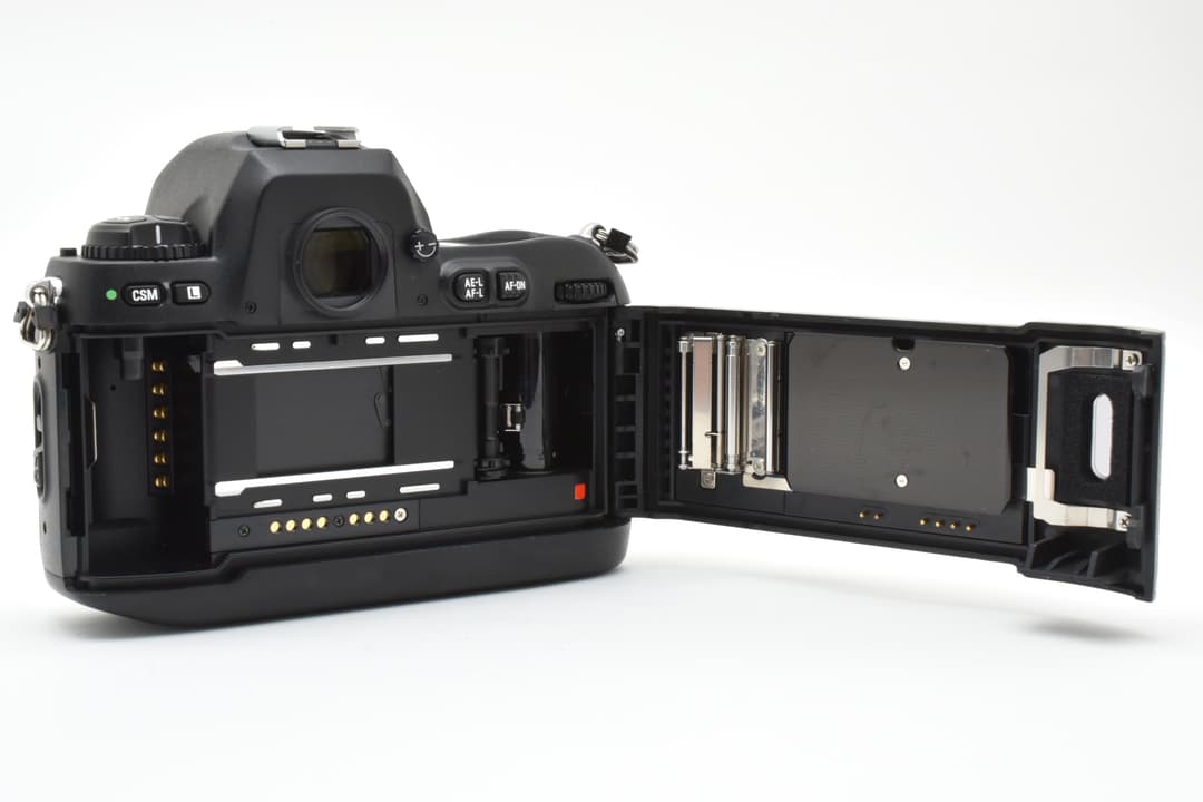 Nikon F100 フィルム一眼レフ #9499