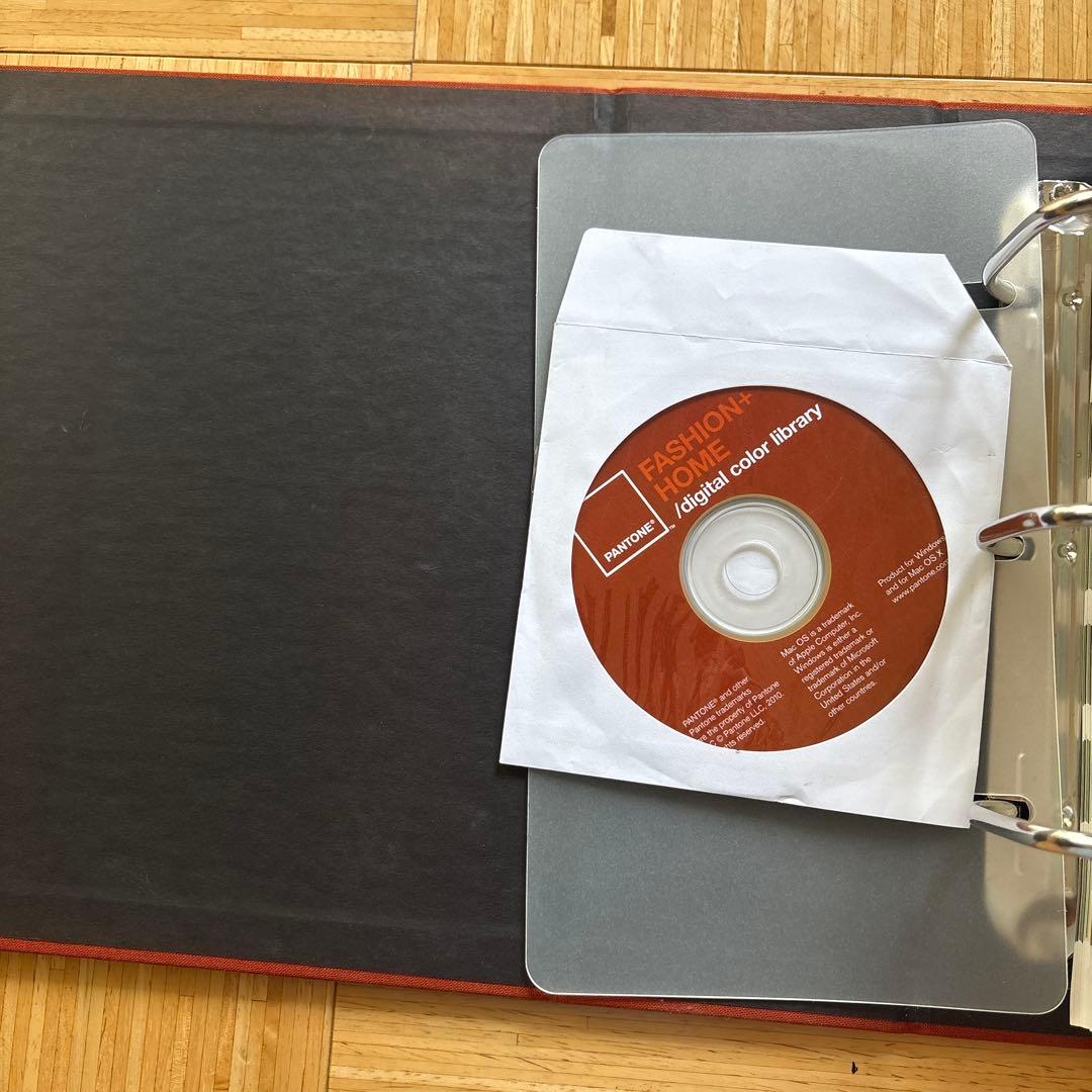 PANTONE 色見本 カラーチップ　パントーン