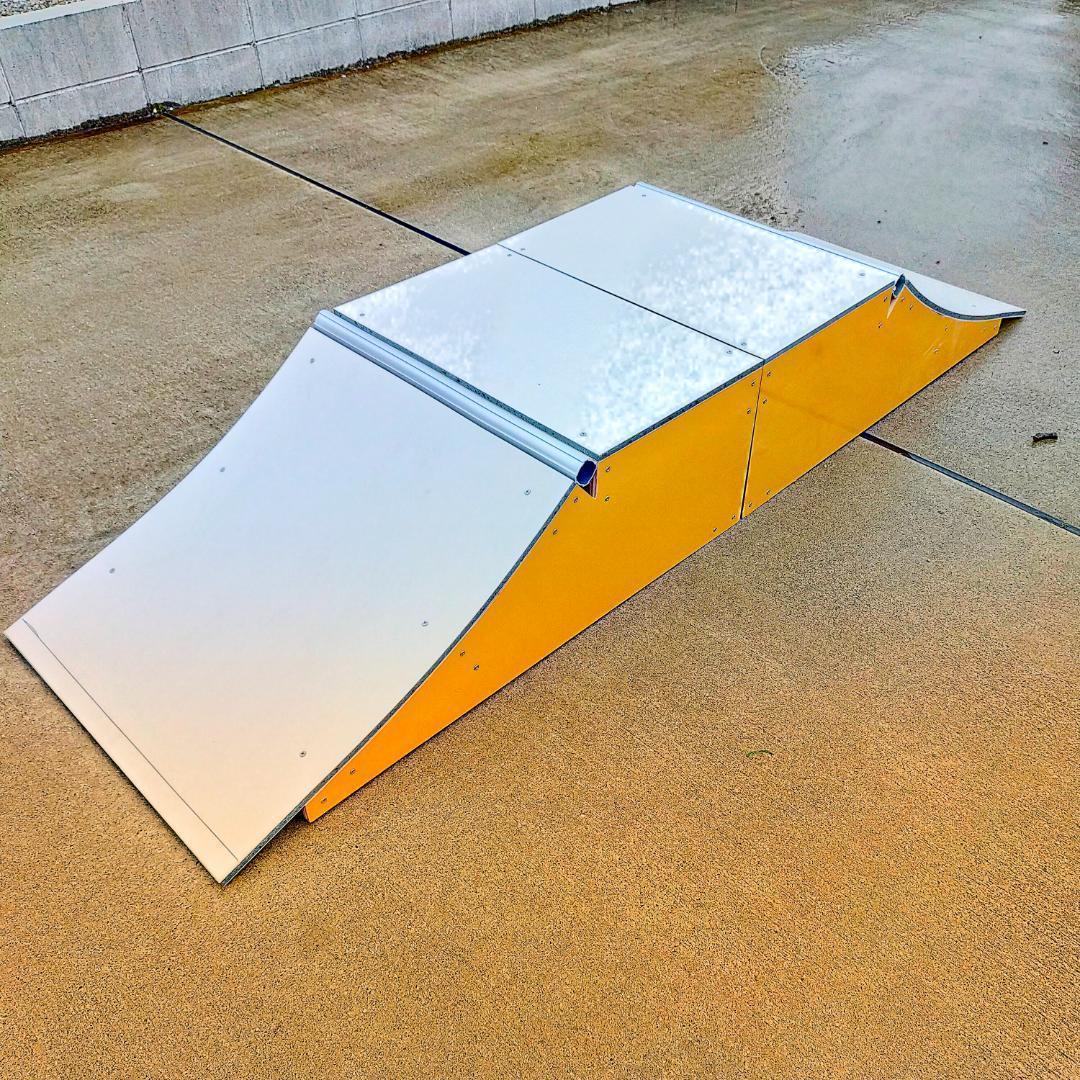 2台セット すぐにお届け 送料込 スケボーランプ 完成品 高さH300mm