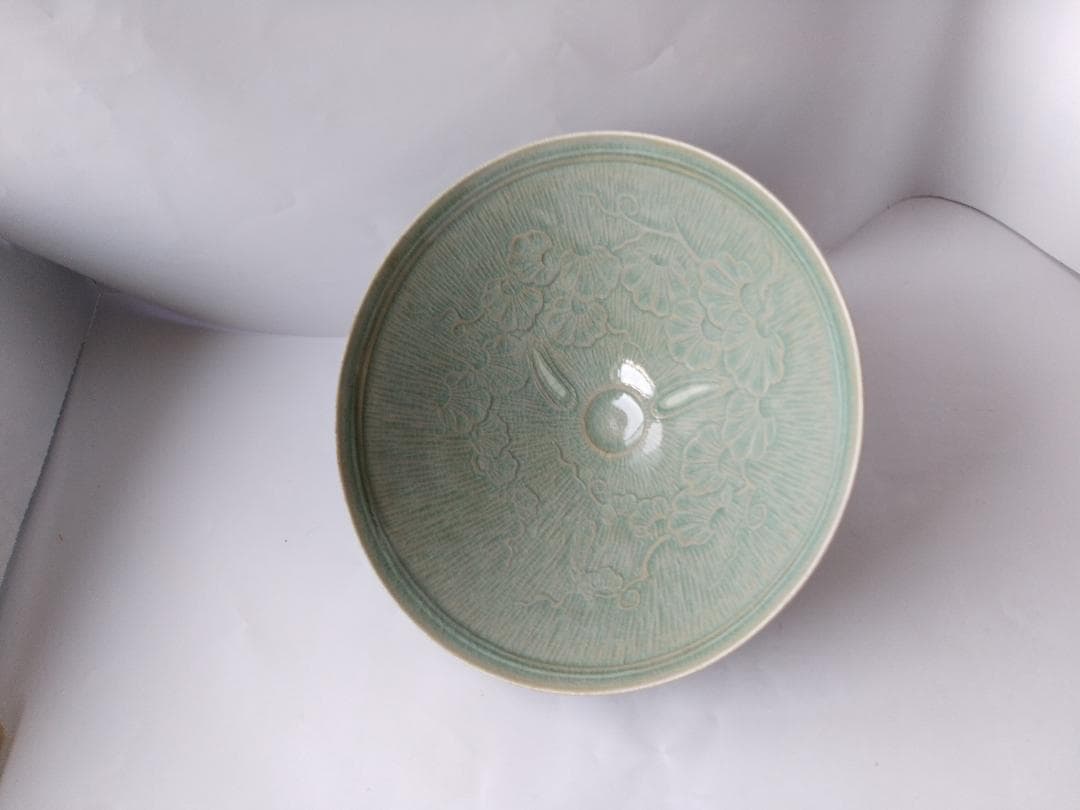 金福漢 漢青 高麗 高麗青磁 青磁器 共箱 栞 茶道具 茶器 茶碗 美品 です。